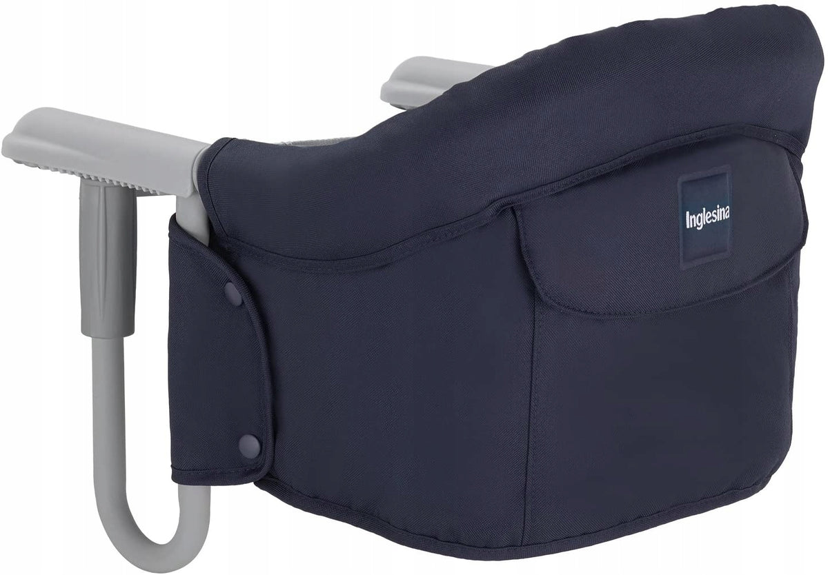 Cadeira de viagem INGLESINA fixada à mesa