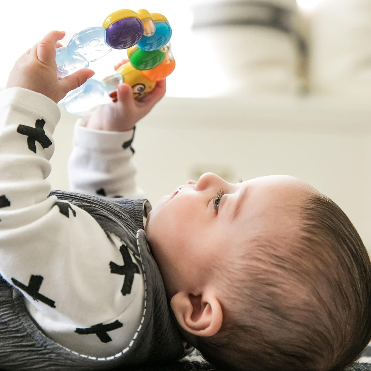 BABY EINSTEIN gryzak chłodzący i masujący z grzechotką GĄSIENICA 3 m+ dla niemowląt