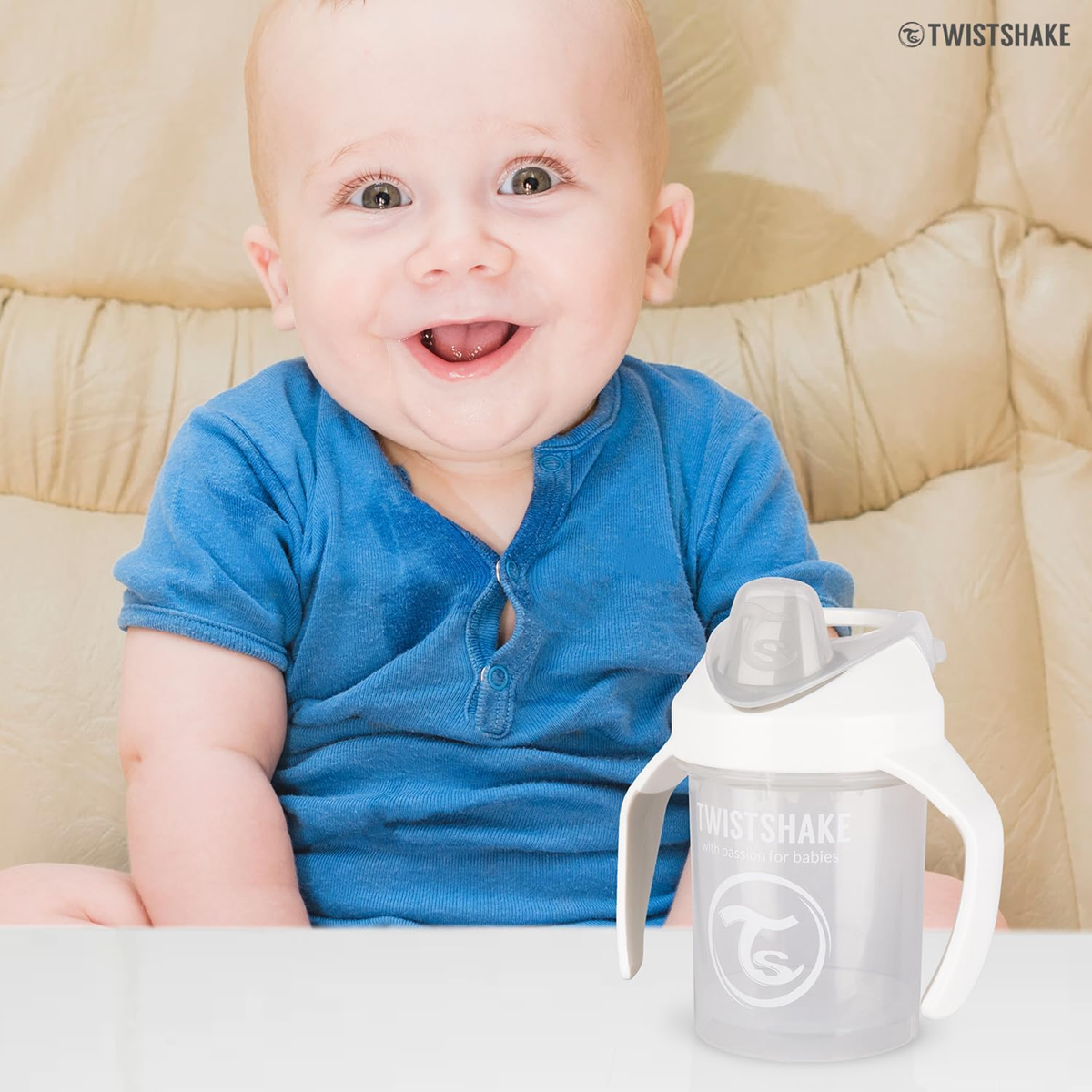 TWISTSHAKE Mini Cup εκπαιδευτικό ποτήρι με στόμιο και αναδευτήρα 230 ml 4 m+