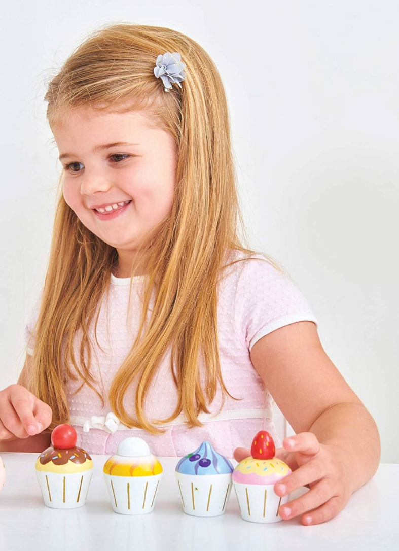 LE TOY VAN ξύλινα cupcakes 4 τεμάχια