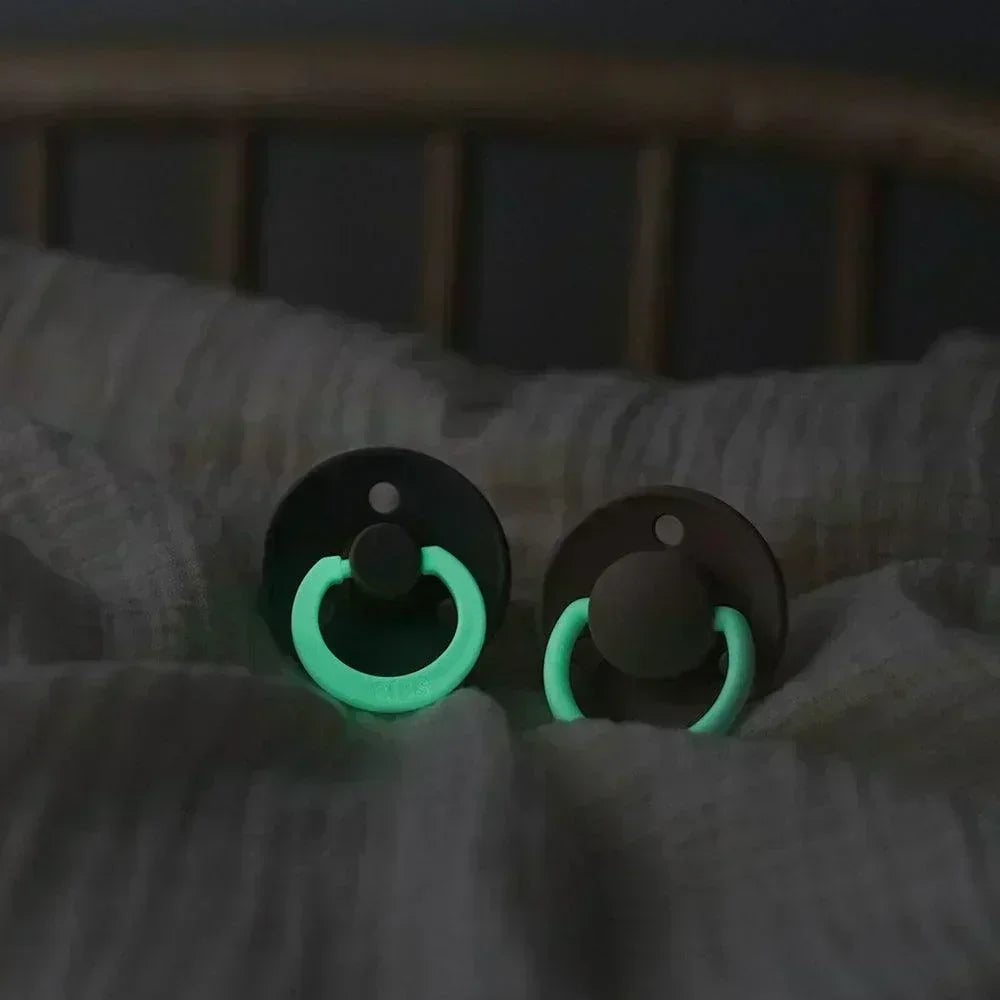 BIBS Colour Glow καουτσουκένια πιπίλα που φωσφορίζει 0-6m