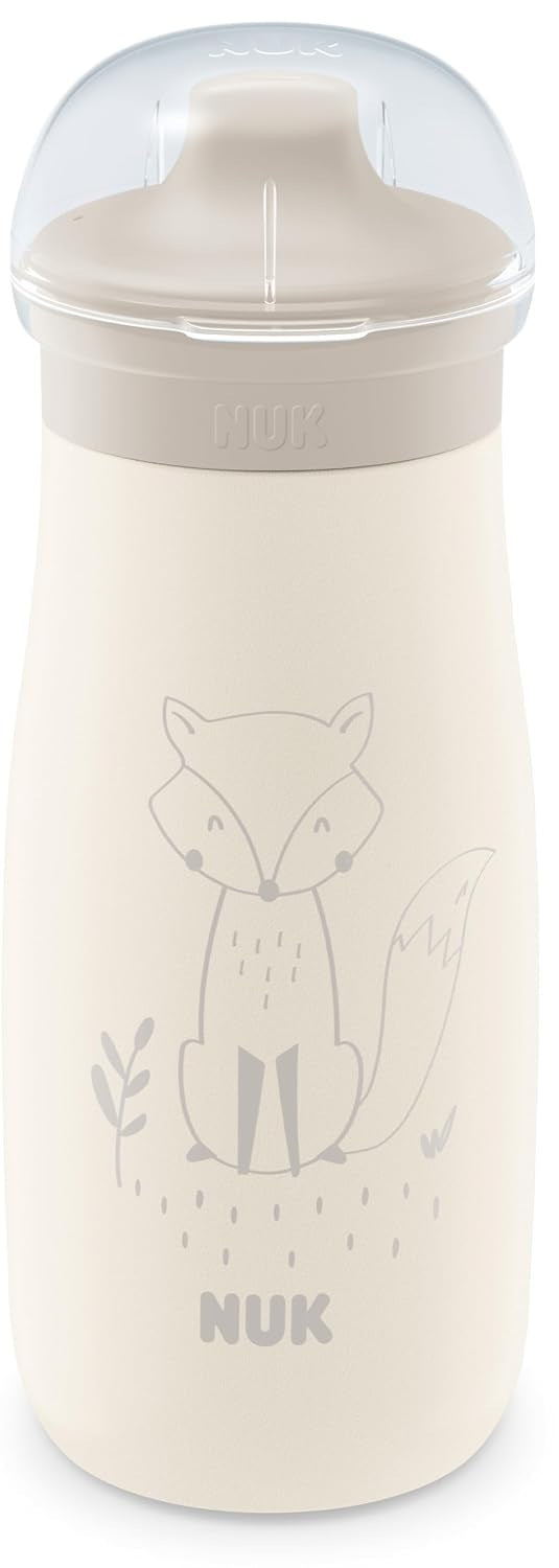 Beżowa butelka NUK Mini-Me Sip z lisem i przezroczystą osłonką na ustniku.