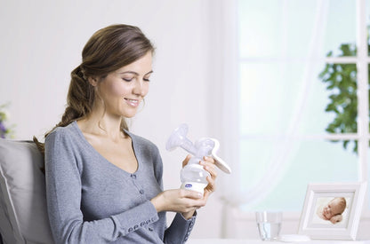 CHICCO Natural Feeling LAKTATOR RĘCZNY 150 ml