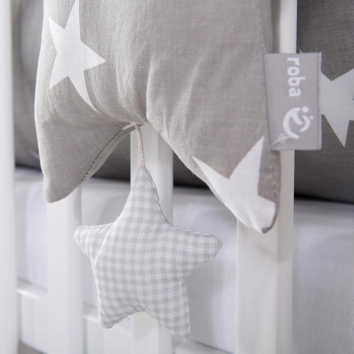ROBA Little Stars κρεμαστό διακοσμητικό με μουσική για καρότσι και κούνια 27 x 27 εκ.
