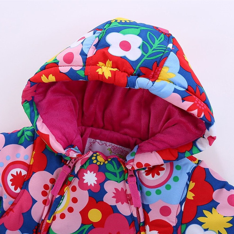 MINIZONEautumn, winter suit colour blackage 0-3 monthsfree of harmful substancesnew condition Fastened with