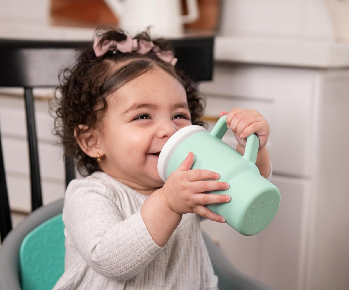 INFANTINO My 1st Tumbler σιλικόνιο εκπαιδευτικό ποτηράκι με στόμιο 266 ml 6+ μηνών
