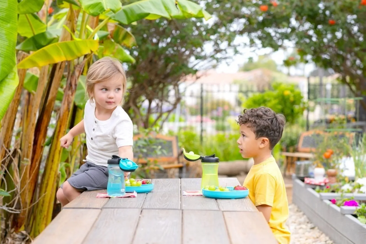 CHICCO Kids Cup παγούρι με σκληρό στόμιο 350 ml 2 ετών+ γρήγορη ροή
