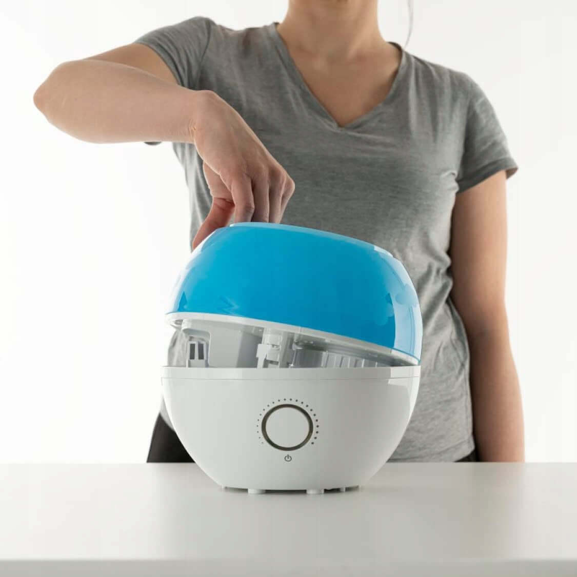 CHICCO Humi Fresh ultradźwiękowy NAWILŻACZ POWIETRZA biało-niebieski, nowoczesny nawilżacz z automatycznym wyłączaniem