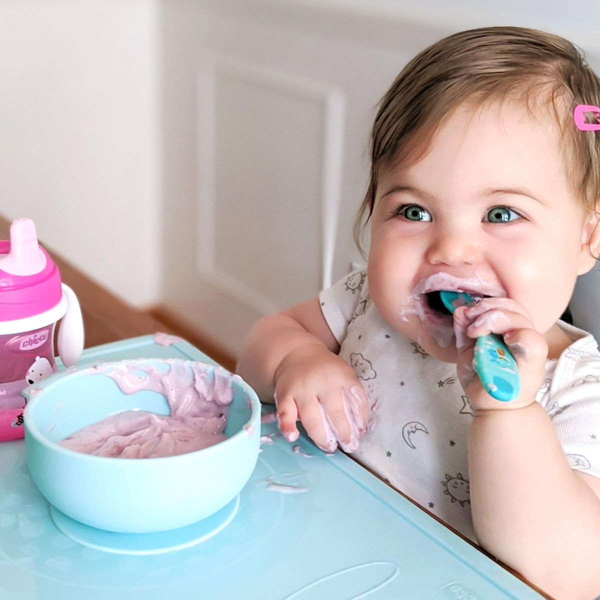 CHICCO Easy Start Σετ σιλικόνης μπολ κουτάλι σαλιάρα