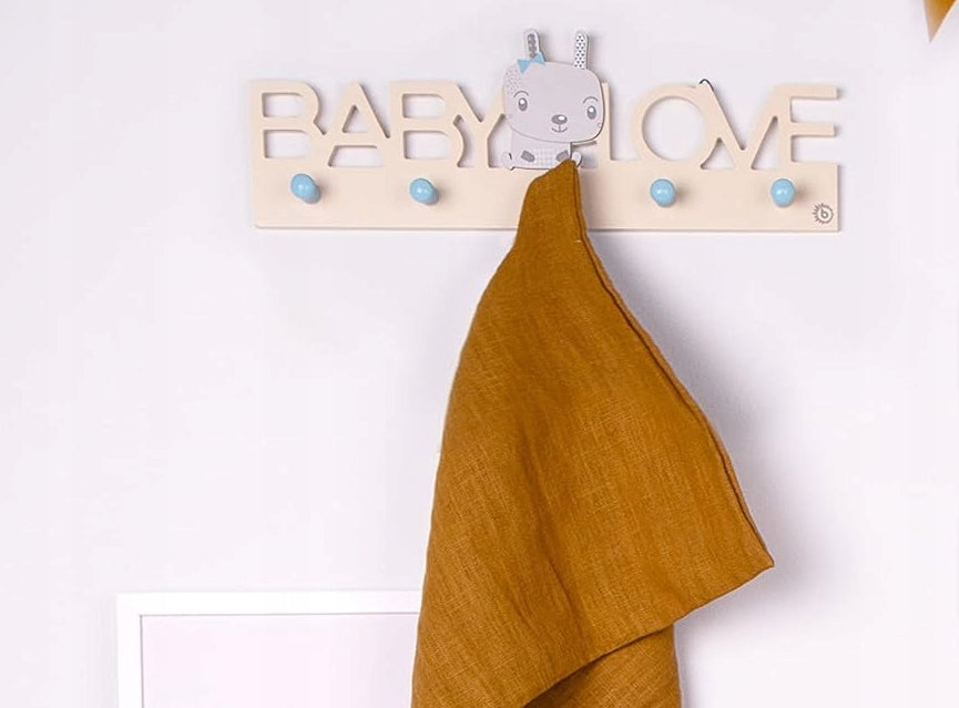 BIECO Baby Love drewniany wieszak z 5 haczykami ZAJĄC