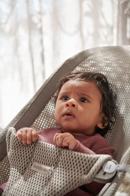 BABYBJORN Βρεφικό ρηλάξ έως 13 kg MESH