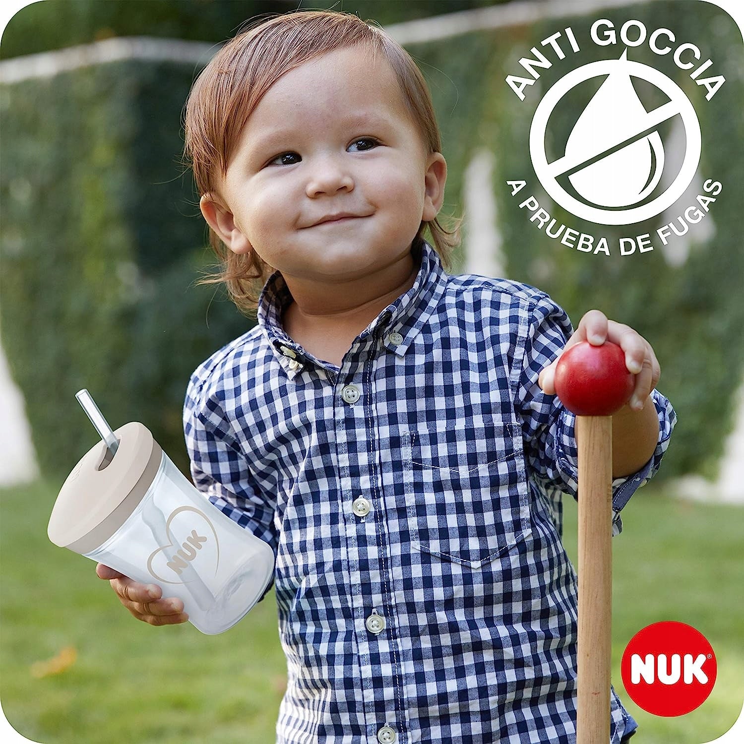 NUK Action Cup KUBEK NIEKAPEK z efektem kameleona 12 m+