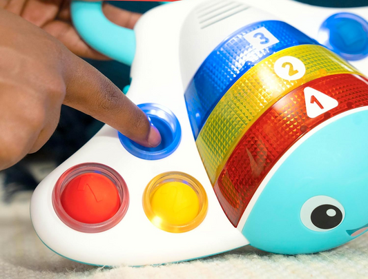 BABY EINSTEIN Pop & Explore pisică de mare interactivă în 3 limbi 6 luni+