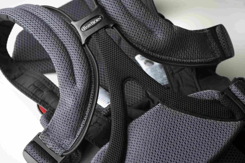 BABYBJORN Airy Mesh εργονομικό μάρσιπο για μωρά 3,5-12kg
